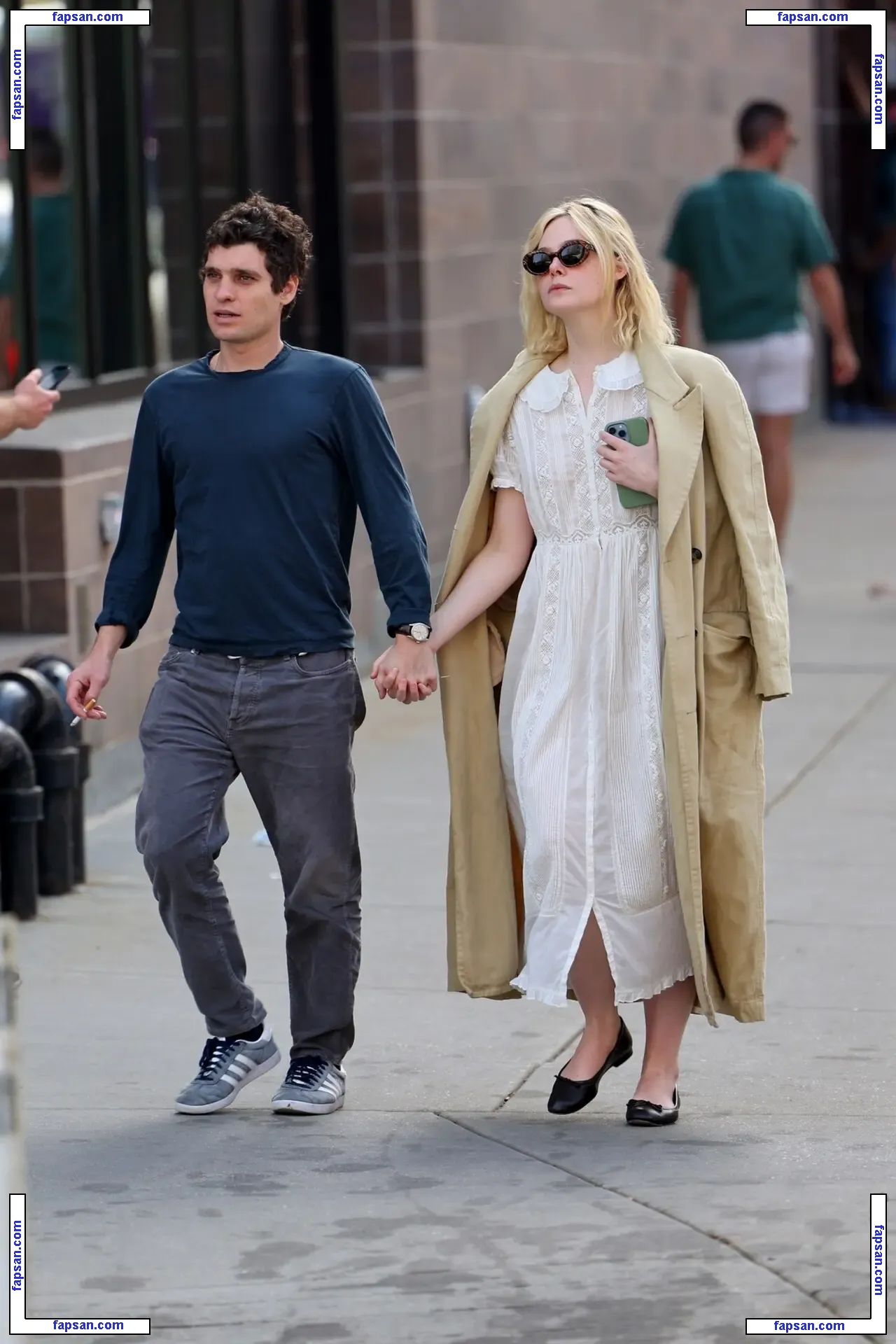 Elle Fanning nude photo #1908 from OnlyFans