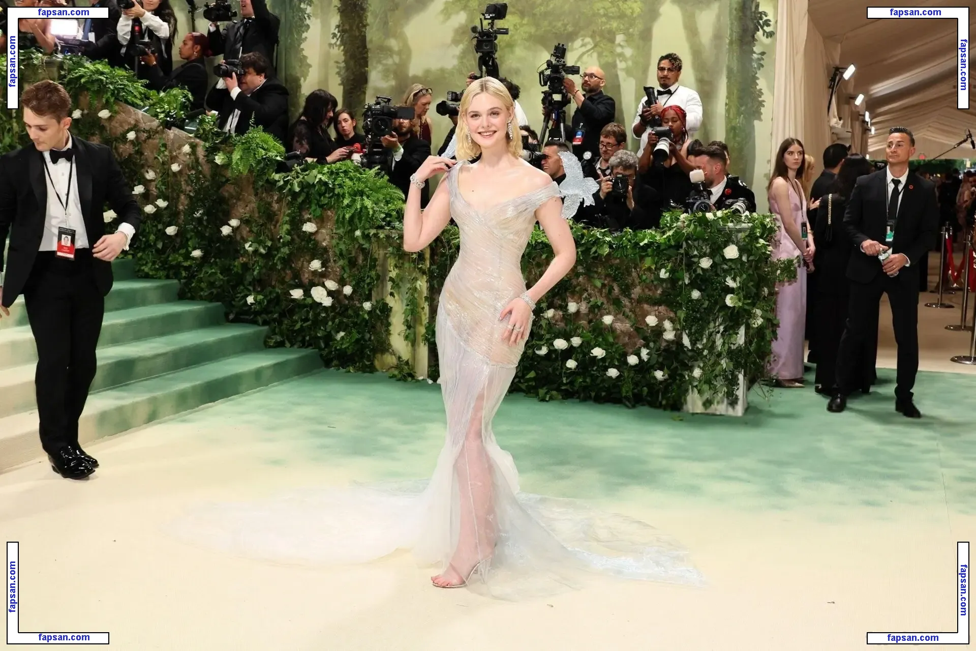 Elle Fanning голая фото #1933 с Онлифанс