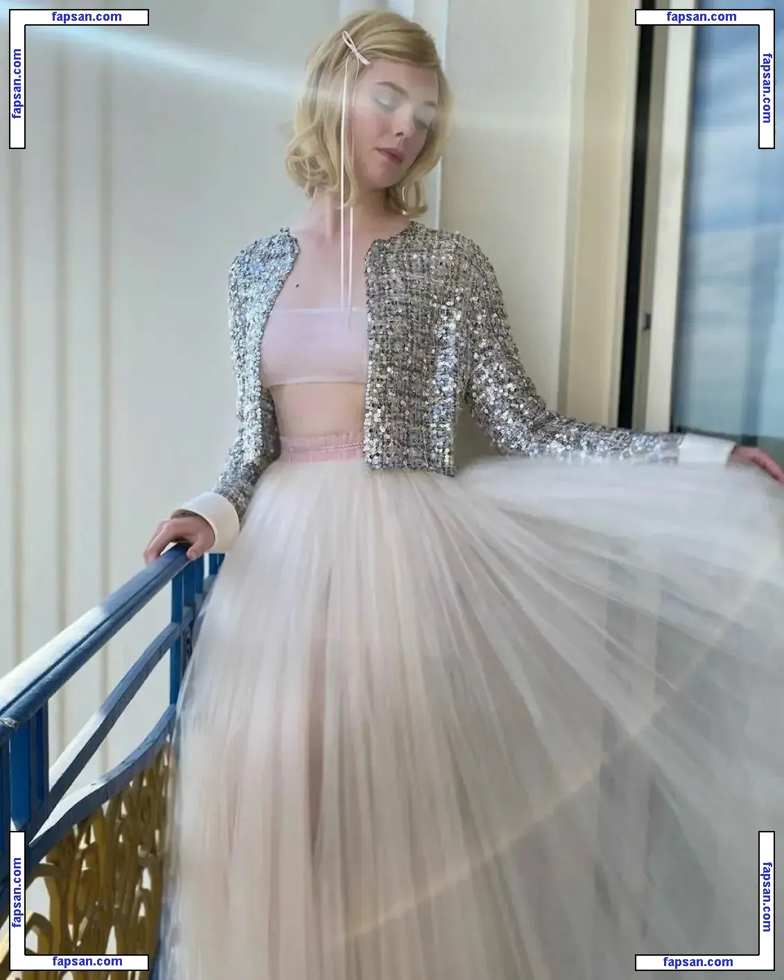 Elle Fanning голая фото #1961 с Онлифанс
