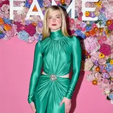 Elle Fanning голая #1176