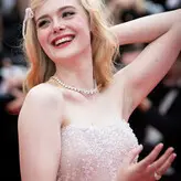 Elle Fanning голая #1234