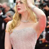 Elle Fanning голая #1236
