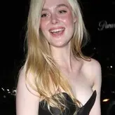 Elle Fanning голая #1808