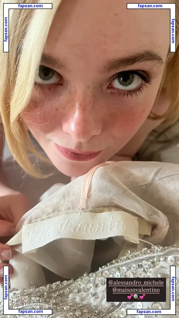 Elle Fanning голая фото #2054 с Онлифанс