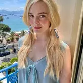 Elle Fanning голая #2023