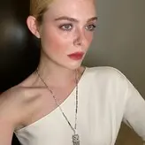 Elle Fanning голая #2086