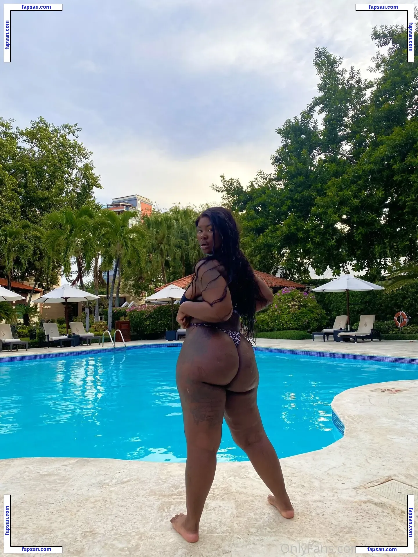 elleblack nude photo #0020 from OnlyFans