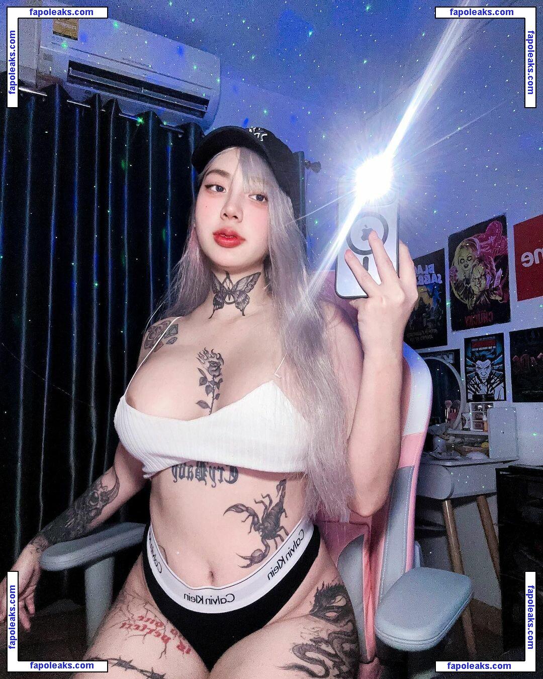 ellekampong / elle_iren / irenkampong1 nude photo #0001 from OnlyFans