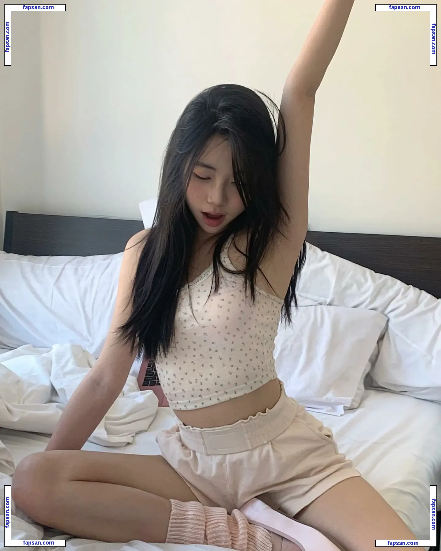Ellen Tan nude photo #0022 from OnlyFans
