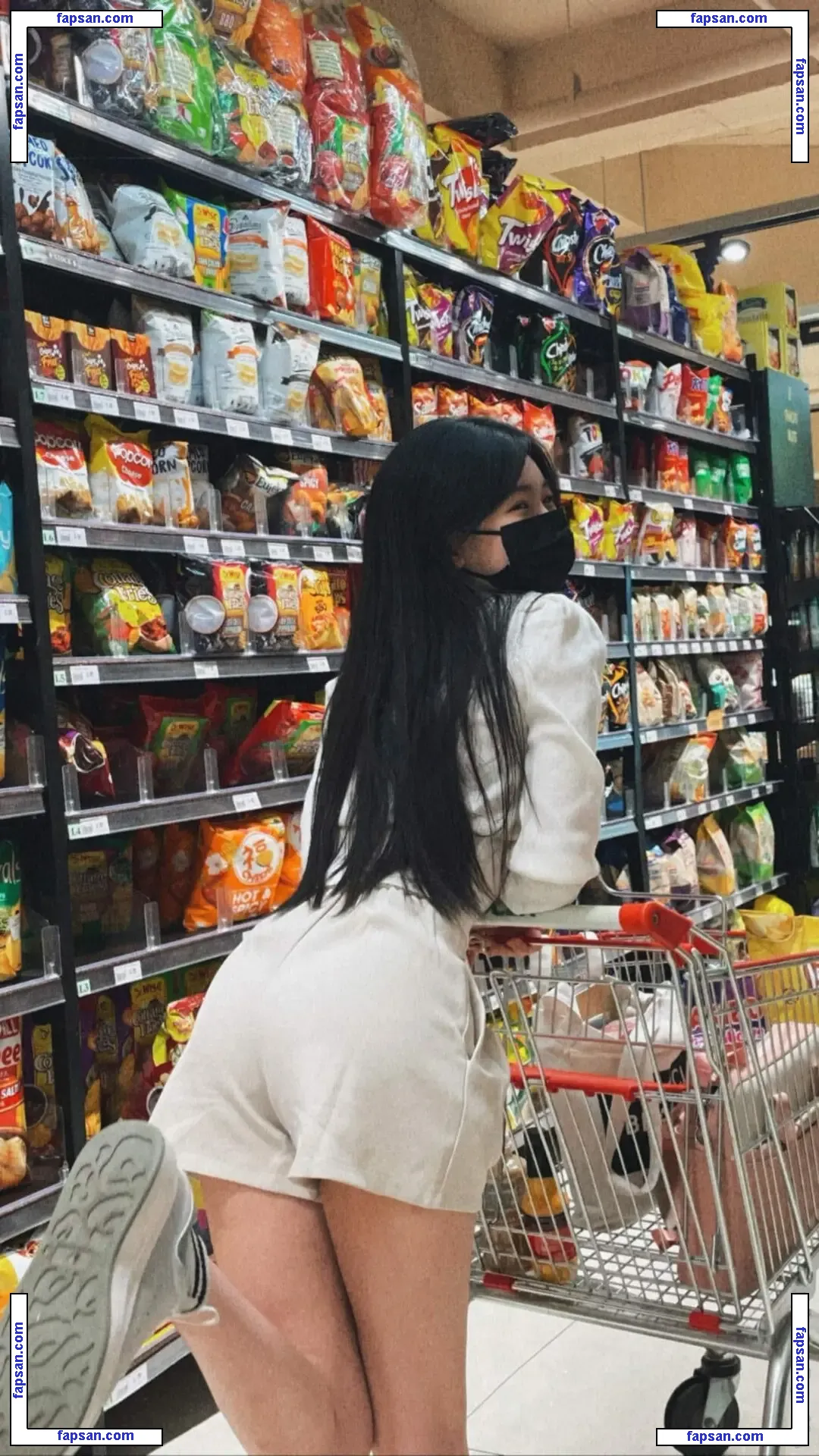 Ellen Tan nude photo #0032 from OnlyFans