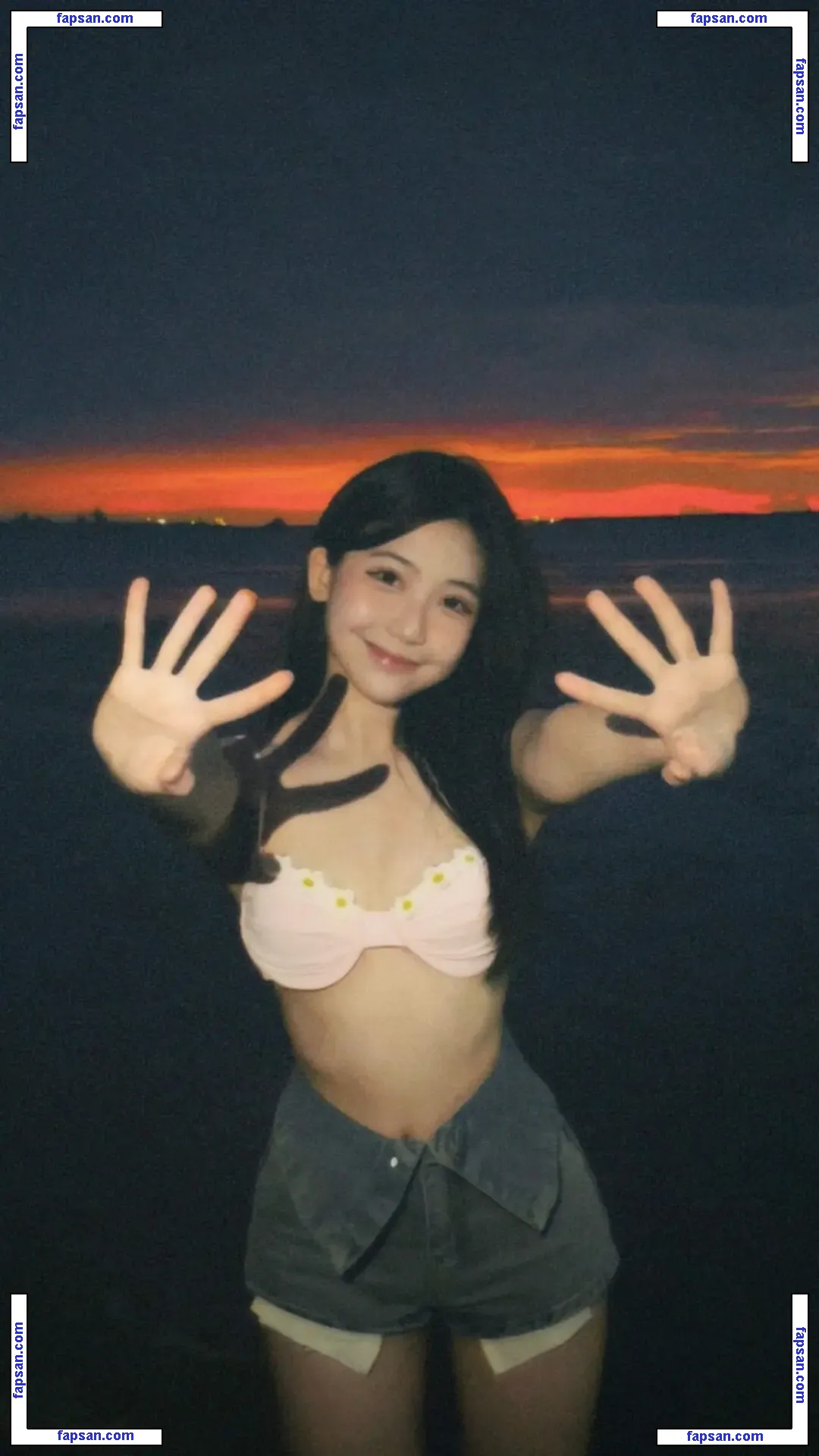 Ellen Tan nude photo #0043 from OnlyFans