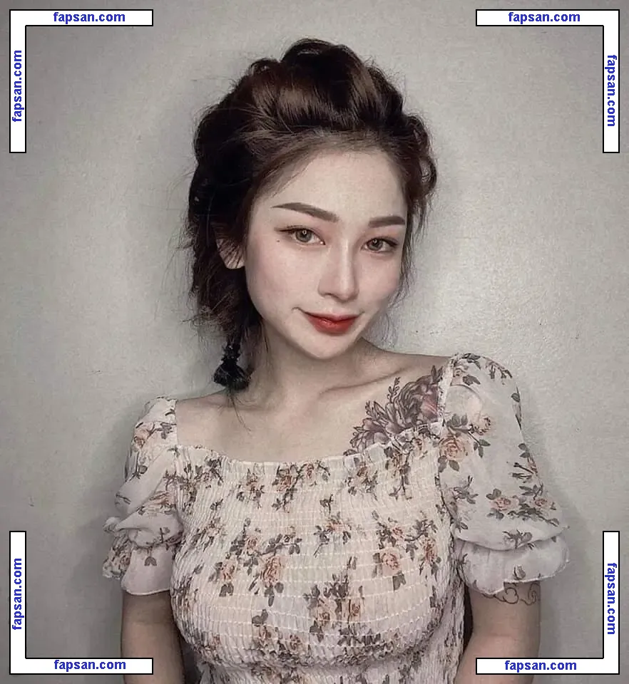 Ellena Ling nude photo #0003 from OnlyFans