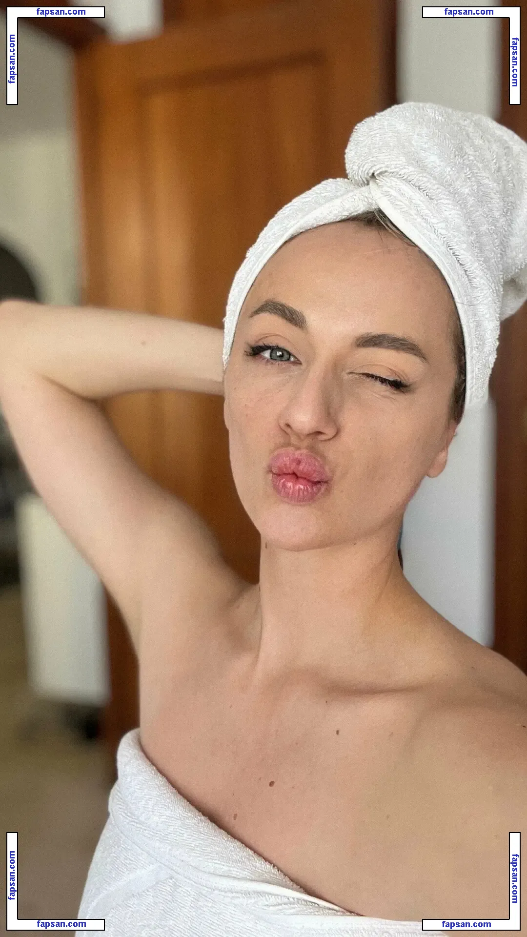 ellert nude photo #0002 from OnlyFans