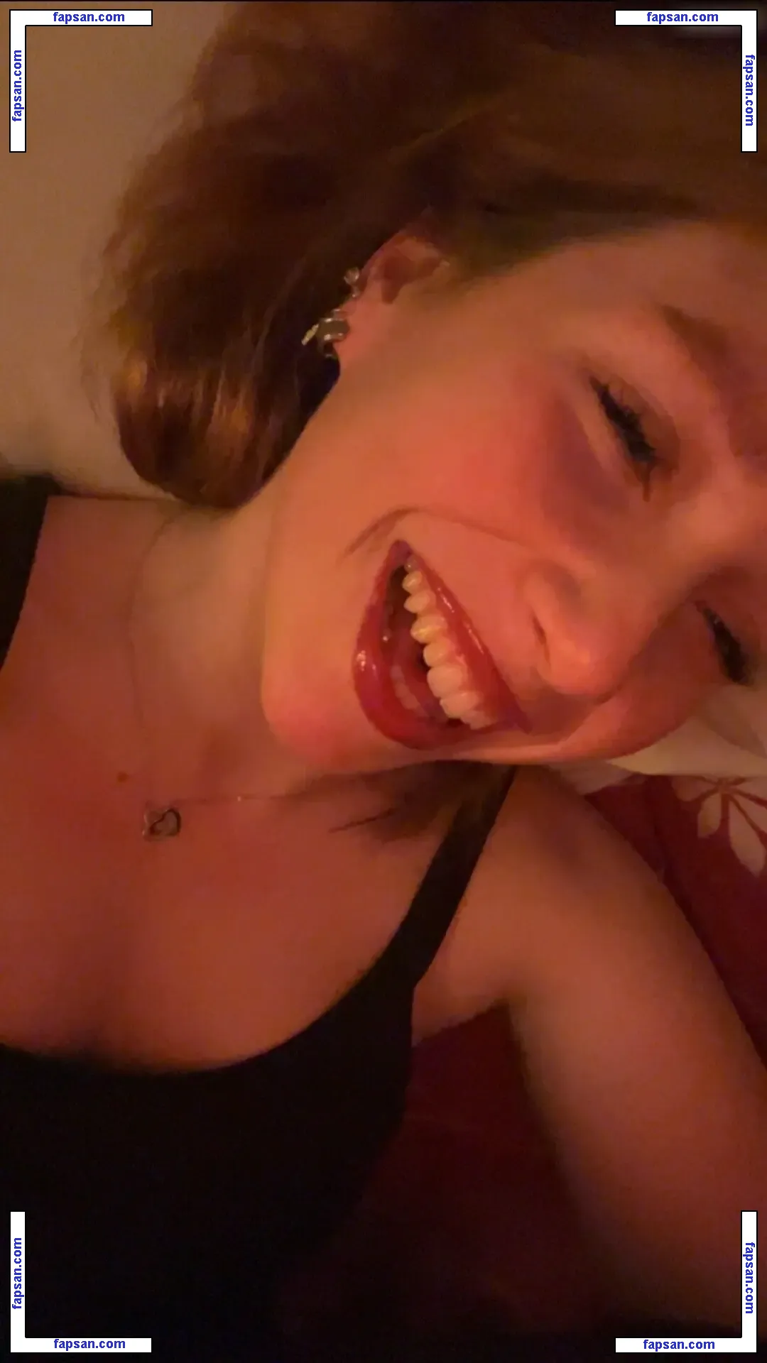 Elli_69@xh nude photo #0009 from OnlyFans