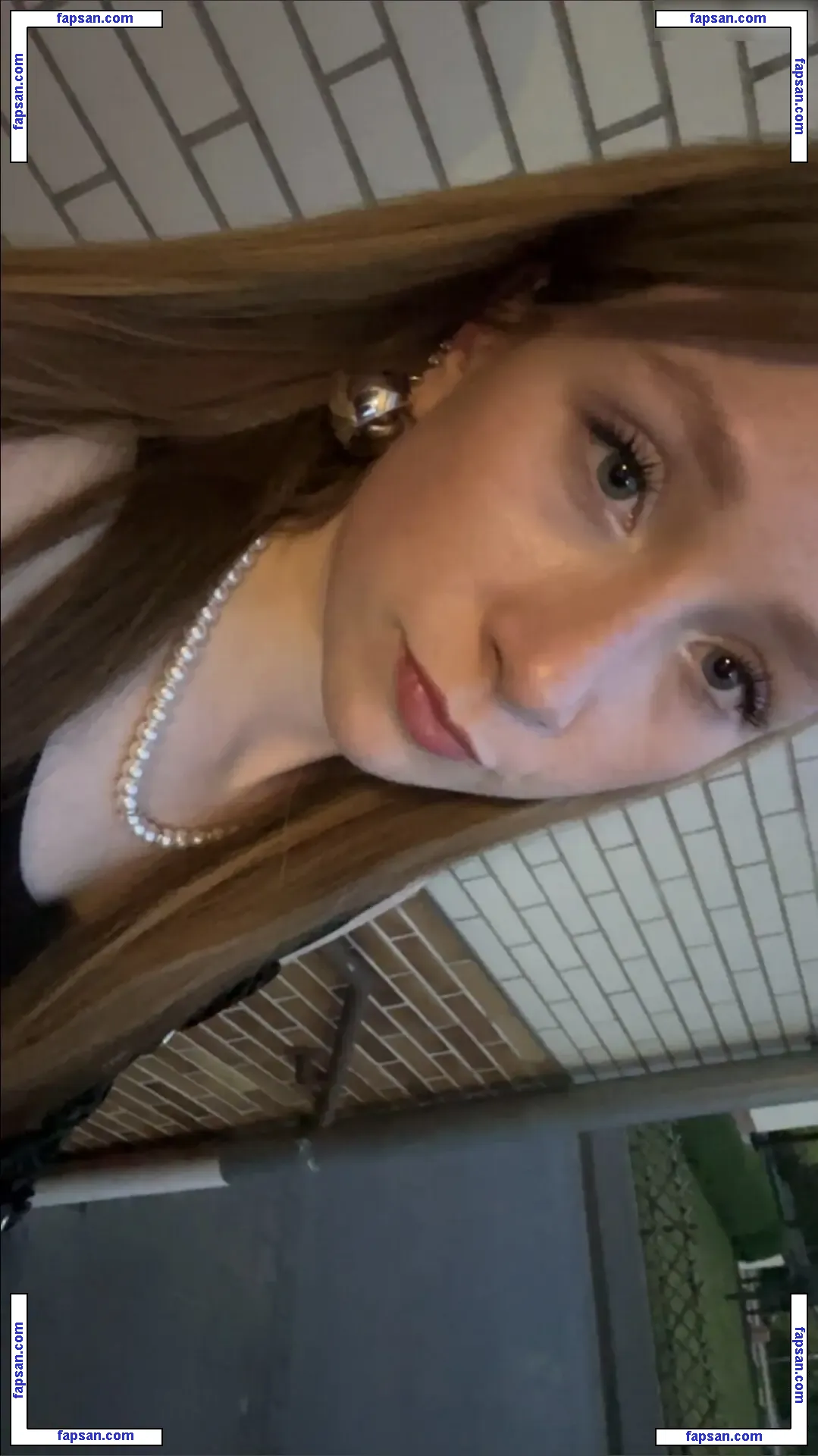 Elli_69@xh nude photo #0014 from OnlyFans