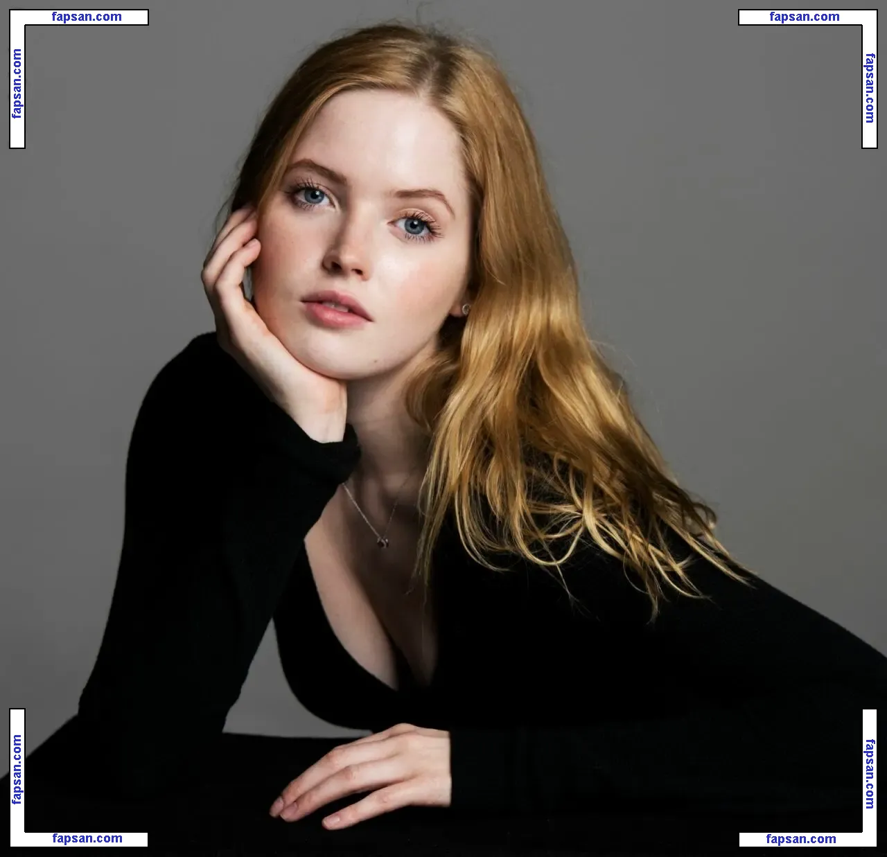Ellie Bamber голая фото #0338 с Онлифанс