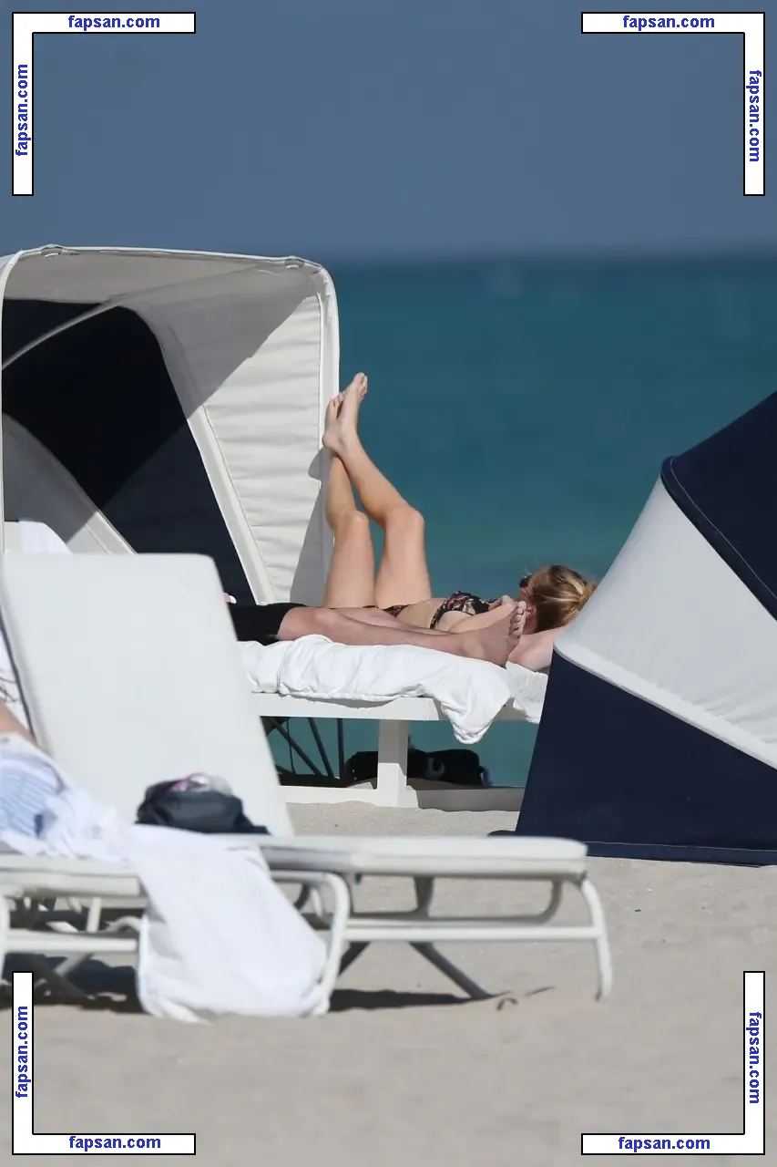 Ellie Goulding nude photo #0014 from OnlyFans