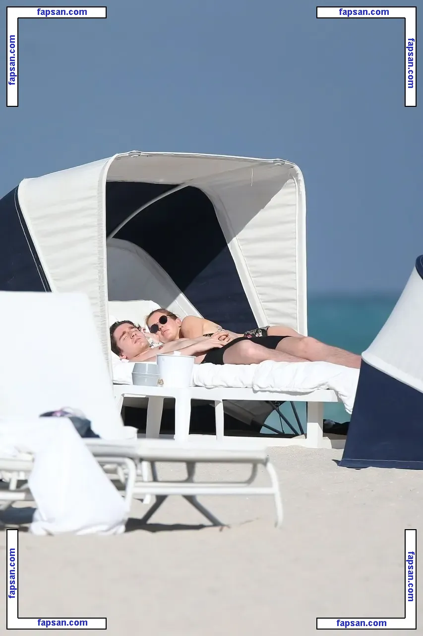 Ellie Goulding nude photo #0020 from OnlyFans