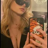 elliebaeeeeee голая #0003