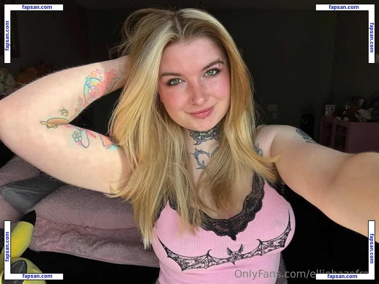 elliehazefree nude photo #0033 from OnlyFans