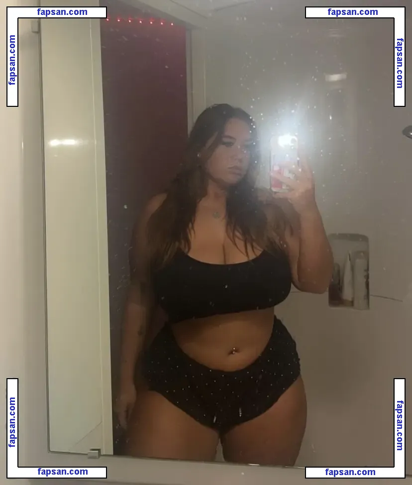 ellierobsxx nude photo #0007 from OnlyFans