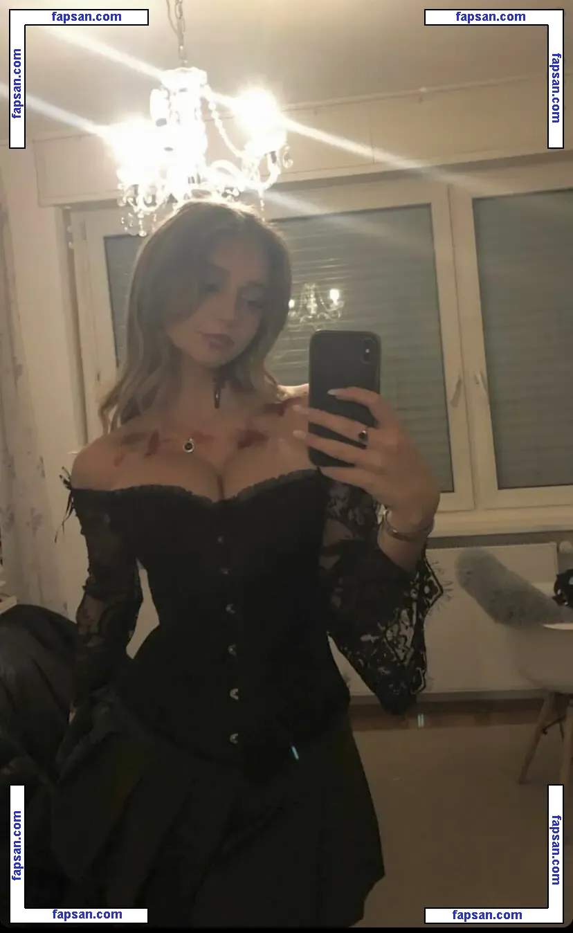 ellyy.ann nude photo #0031 from OnlyFans