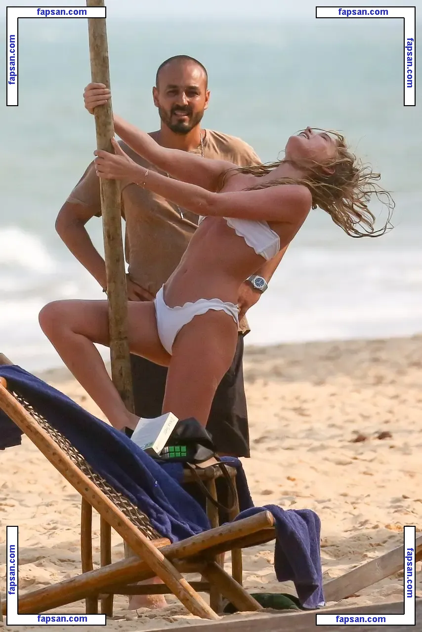 Elsa Hosk nude photo #1727 from OnlyFans