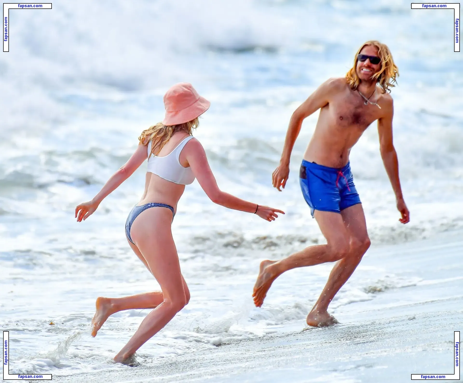 Elsa Hosk nude photo #2912 from OnlyFans