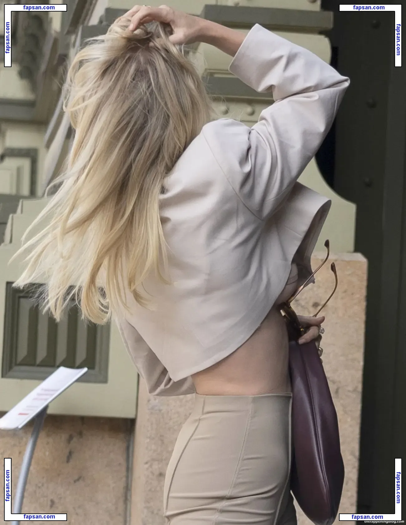 Elsa Hosk nude photo #2944 from OnlyFans