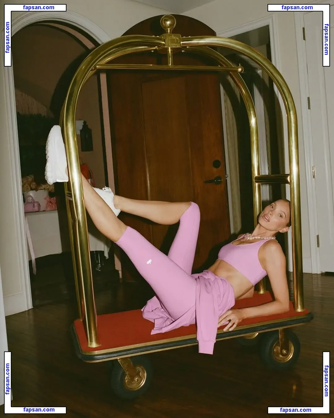 Elsa Hosk голая фото #5176 с Онлифанс