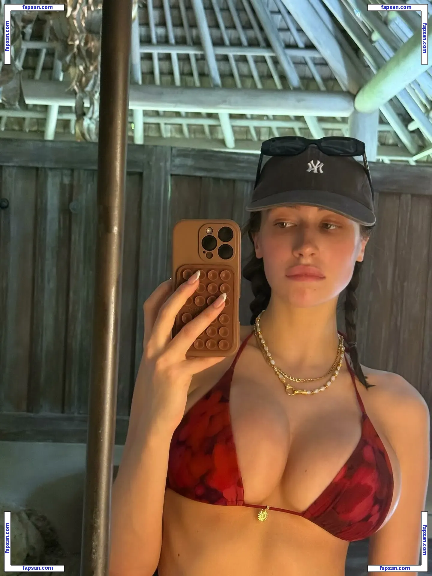 Elsie Hewitt nude photo #0085 from OnlyFans