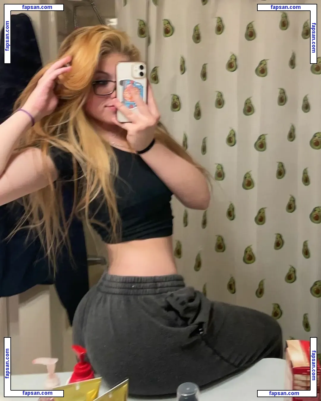 Elsuzannee nude photo #0080 from OnlyFans