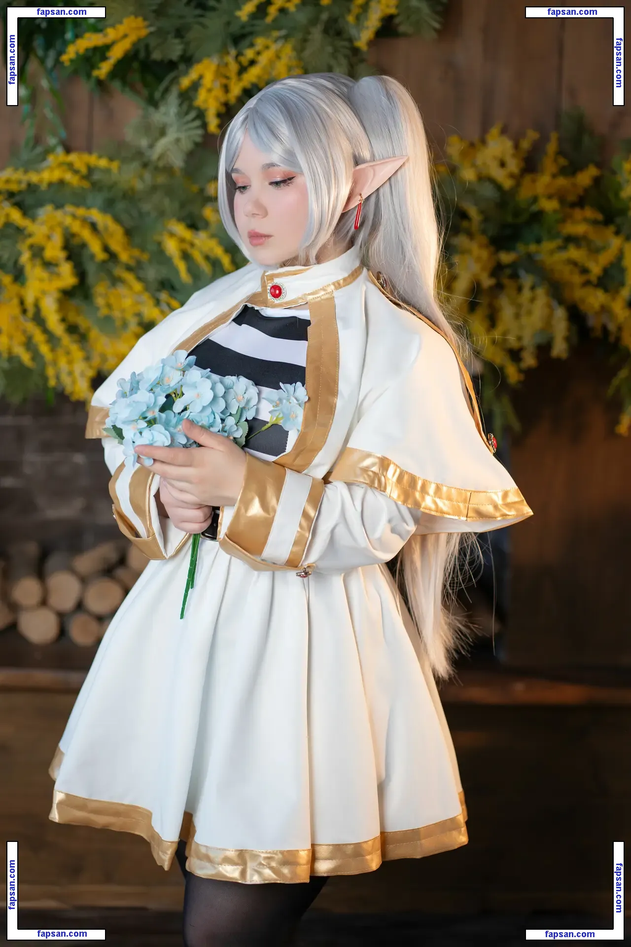 Elune Cosplay nude photo #0576 from OnlyFans