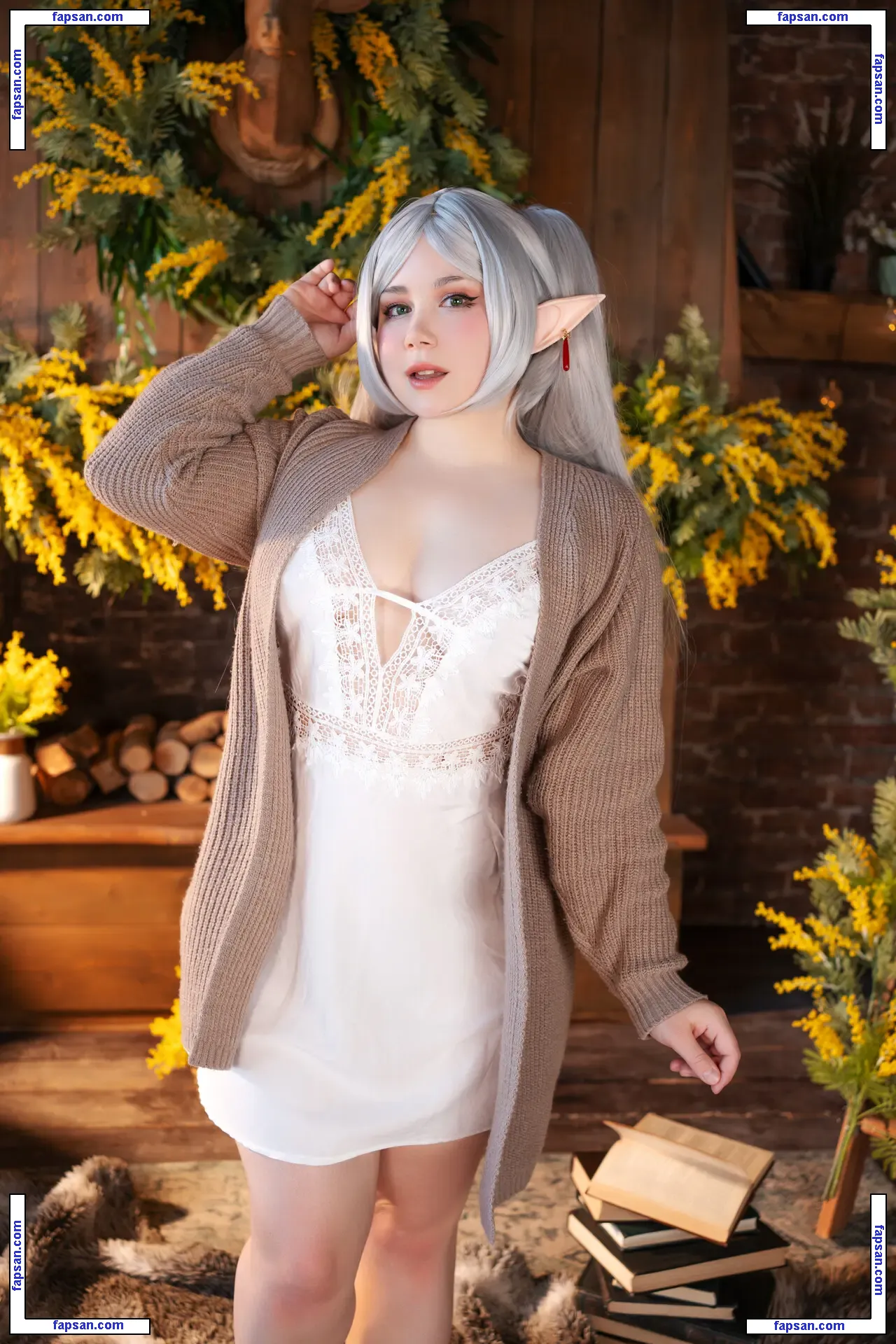 Elune Cosplay nude photo #0582 from OnlyFans