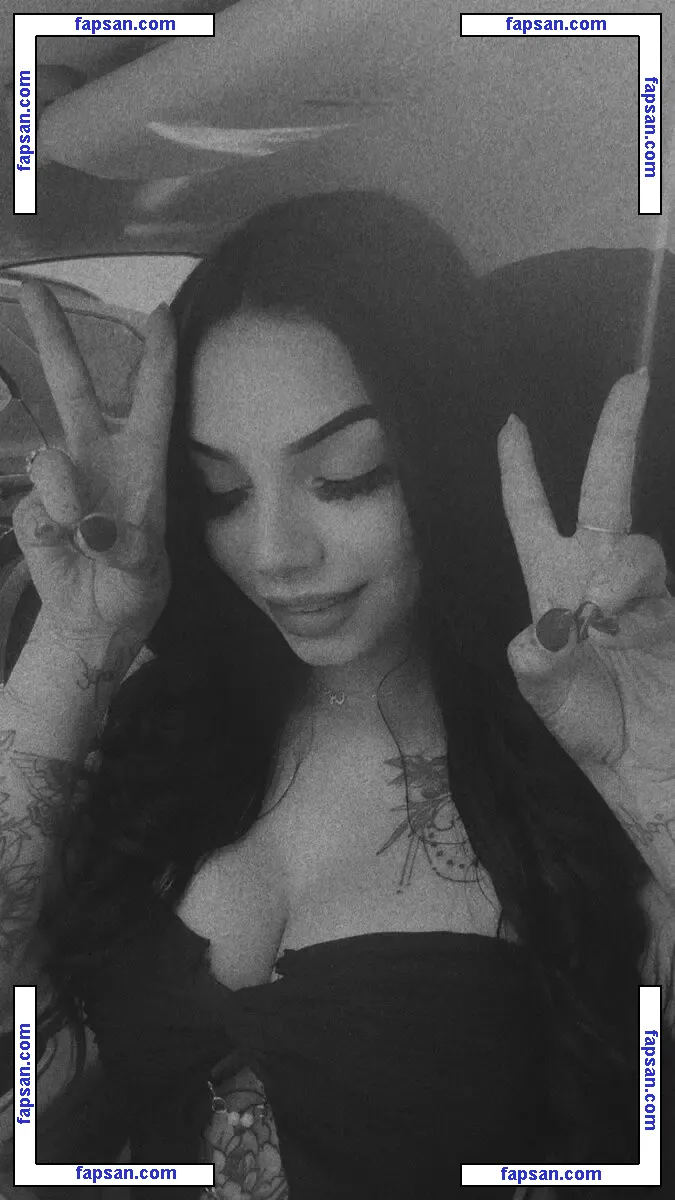 Elusivebarbie nude photo #0004 from OnlyFans