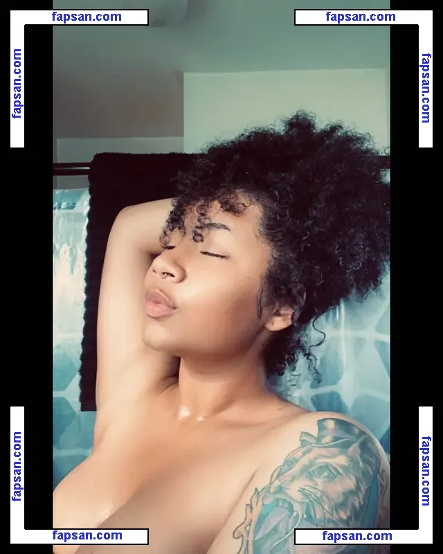 Elusivemulatto nude photo #0004 from OnlyFans