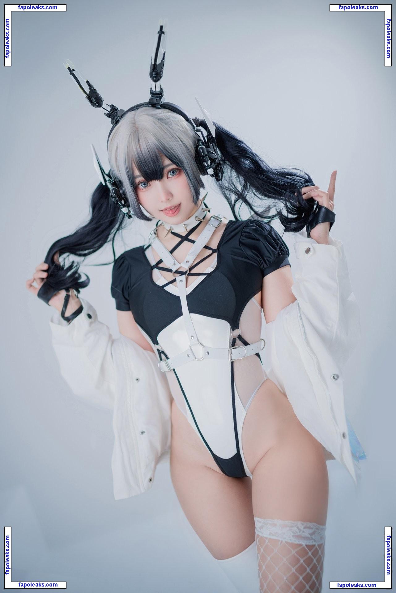 Ely Cosplay / Ely_eee / eeelyeee nude photo #0001 from OnlyFans