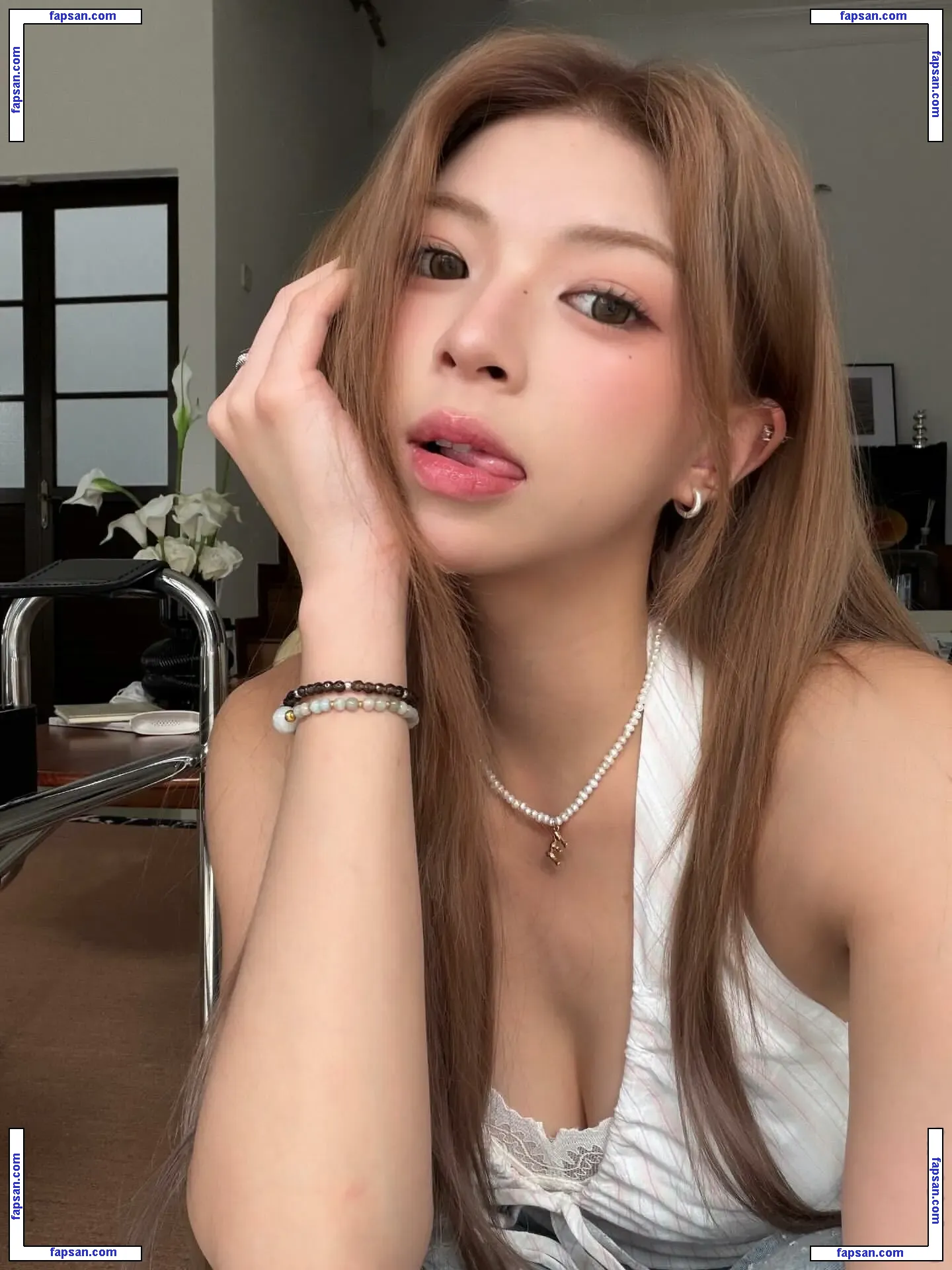 Elyn Leong голая фото #0002 с Онлифанс