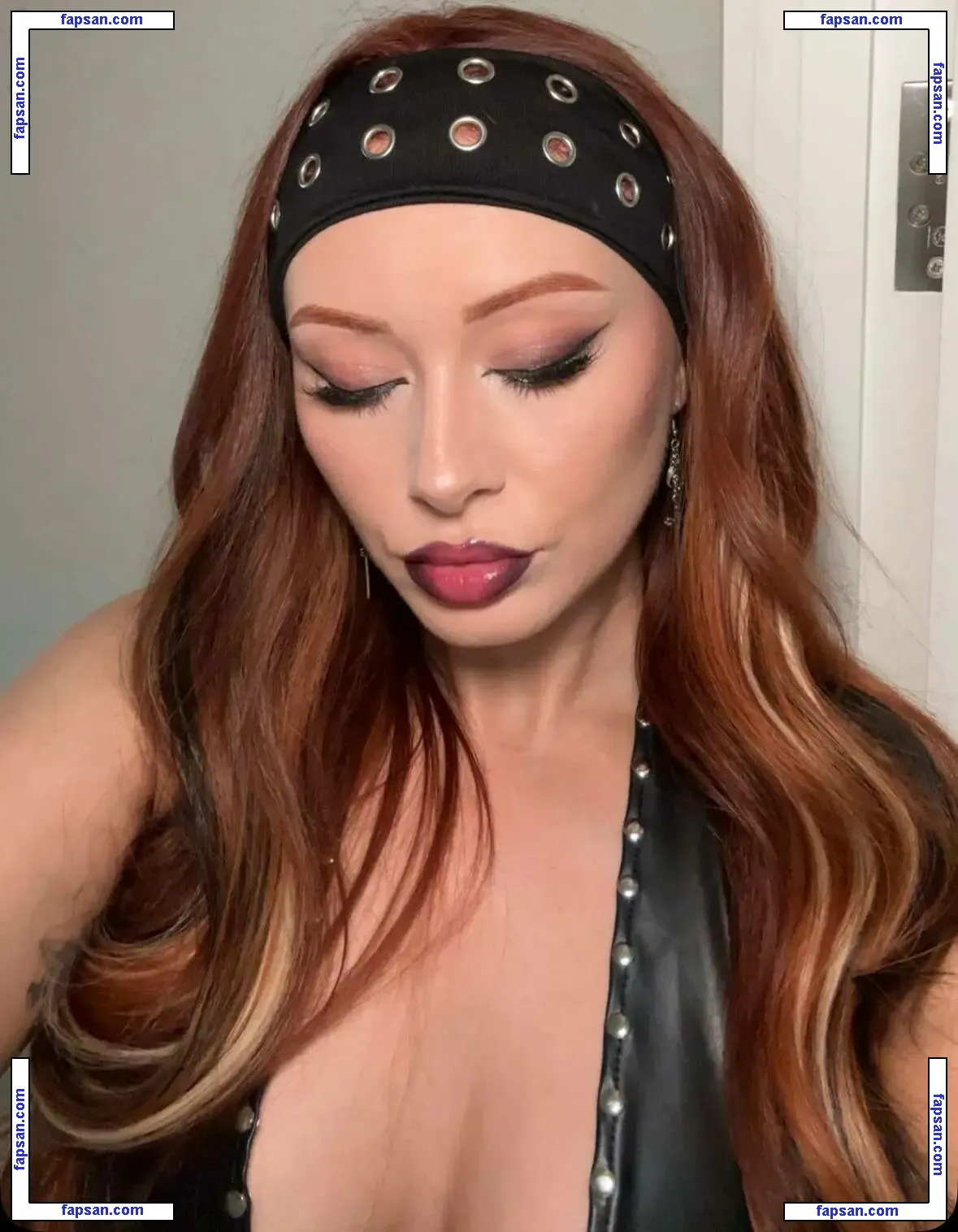 Elz The Witch nude photo #0217 from OnlyFans