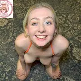 Em Yang голая #0001