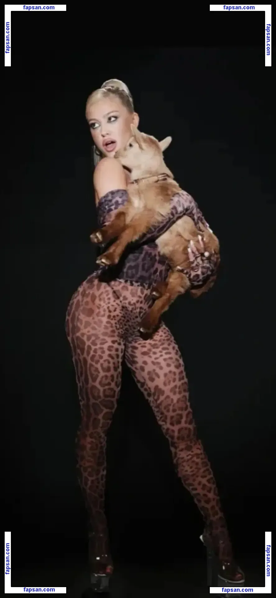 Ema Radujko голая фото #0049 с Онлифанс