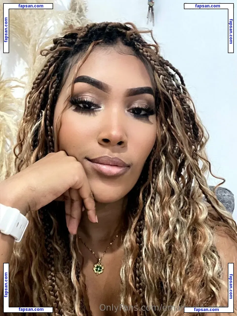 emanuela.ebony nude photo #0017 from OnlyFans