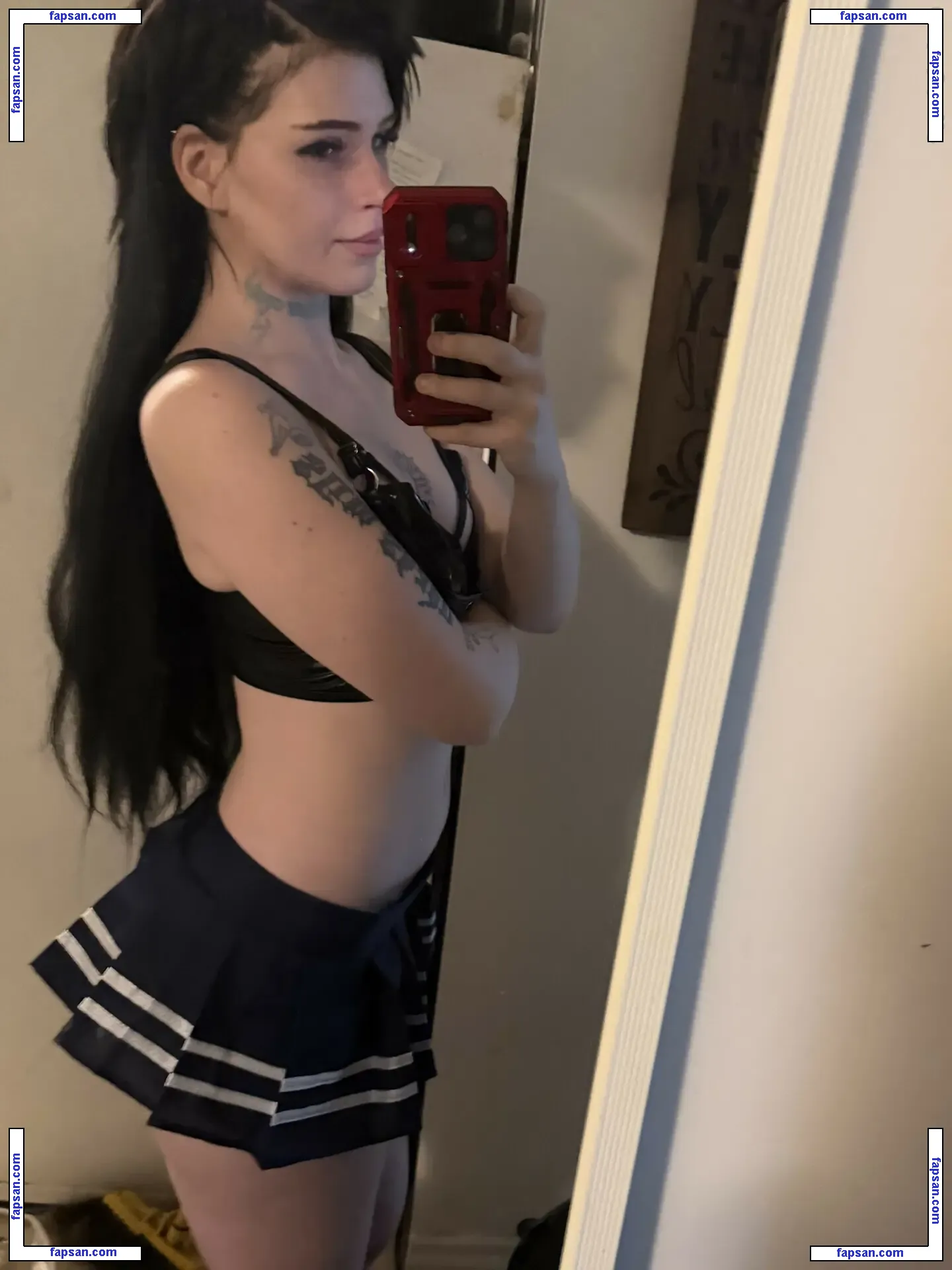 Emelia ASMR голая фото #0004 с Онлифанс