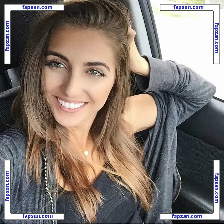 Emelia Hartford nude photo #0073 from OnlyFans
