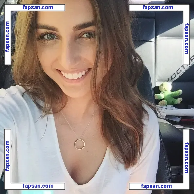 Emelia Hartford nude photo #0075 from OnlyFans