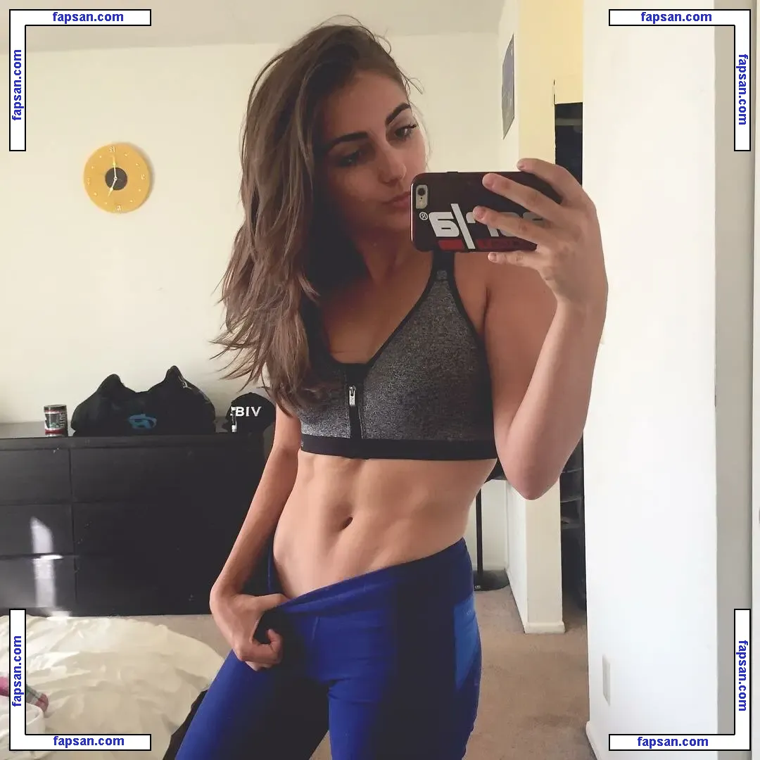 Emelia Hartford nude photo #0080 from OnlyFans