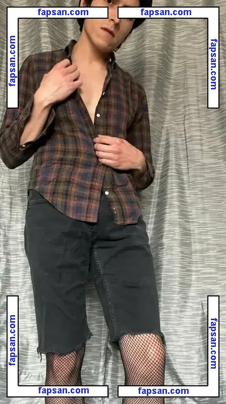 Emerald nude photo #0014 from OnlyFans