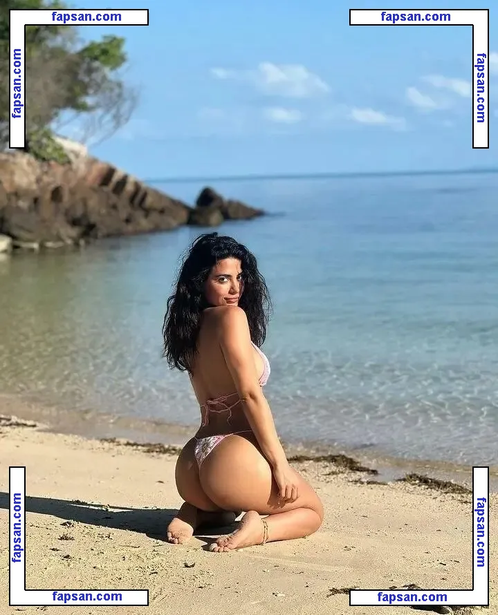 Emeraude Toubia nude photo #0219 from OnlyFans