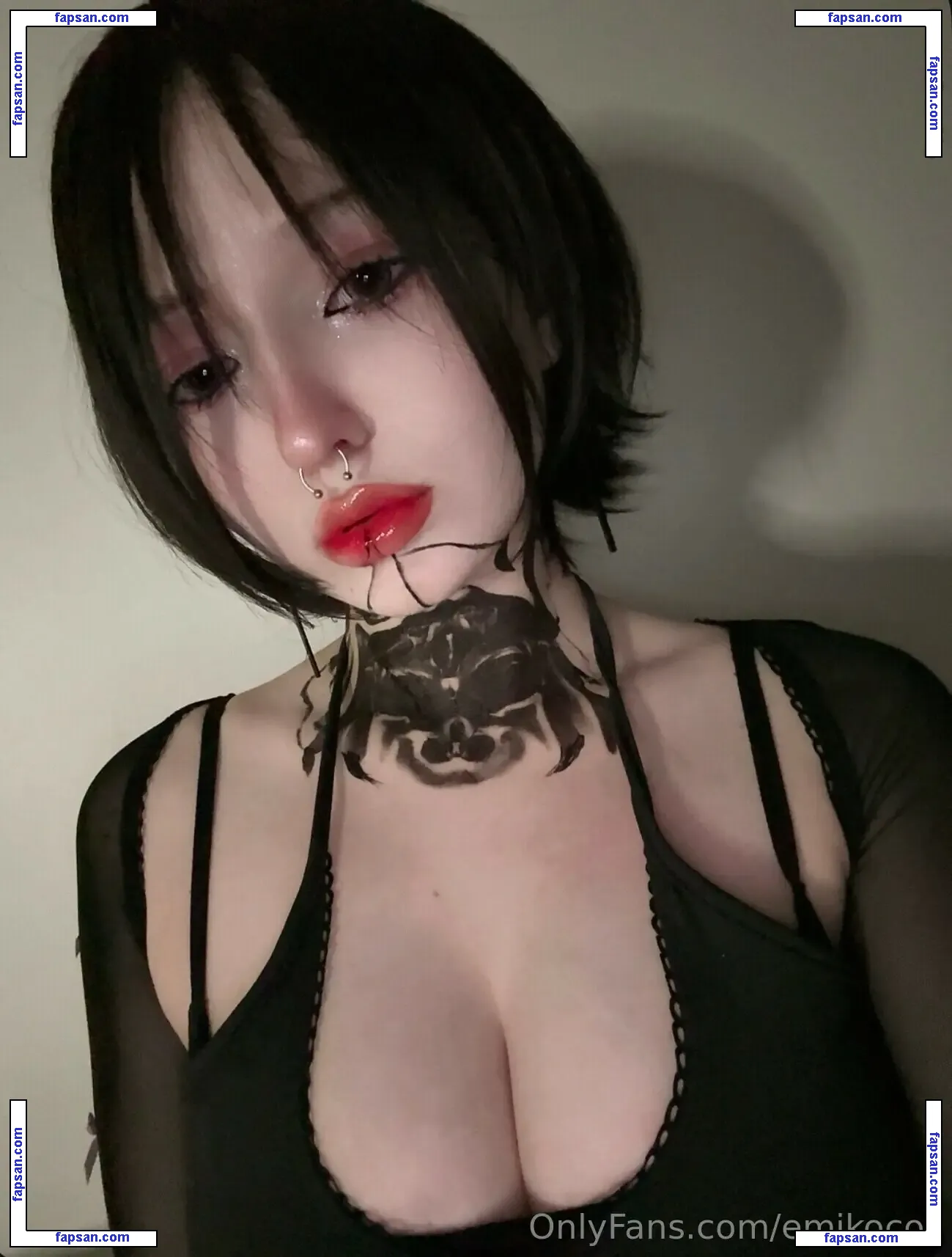 Emiko nude photo #0008 from OnlyFans