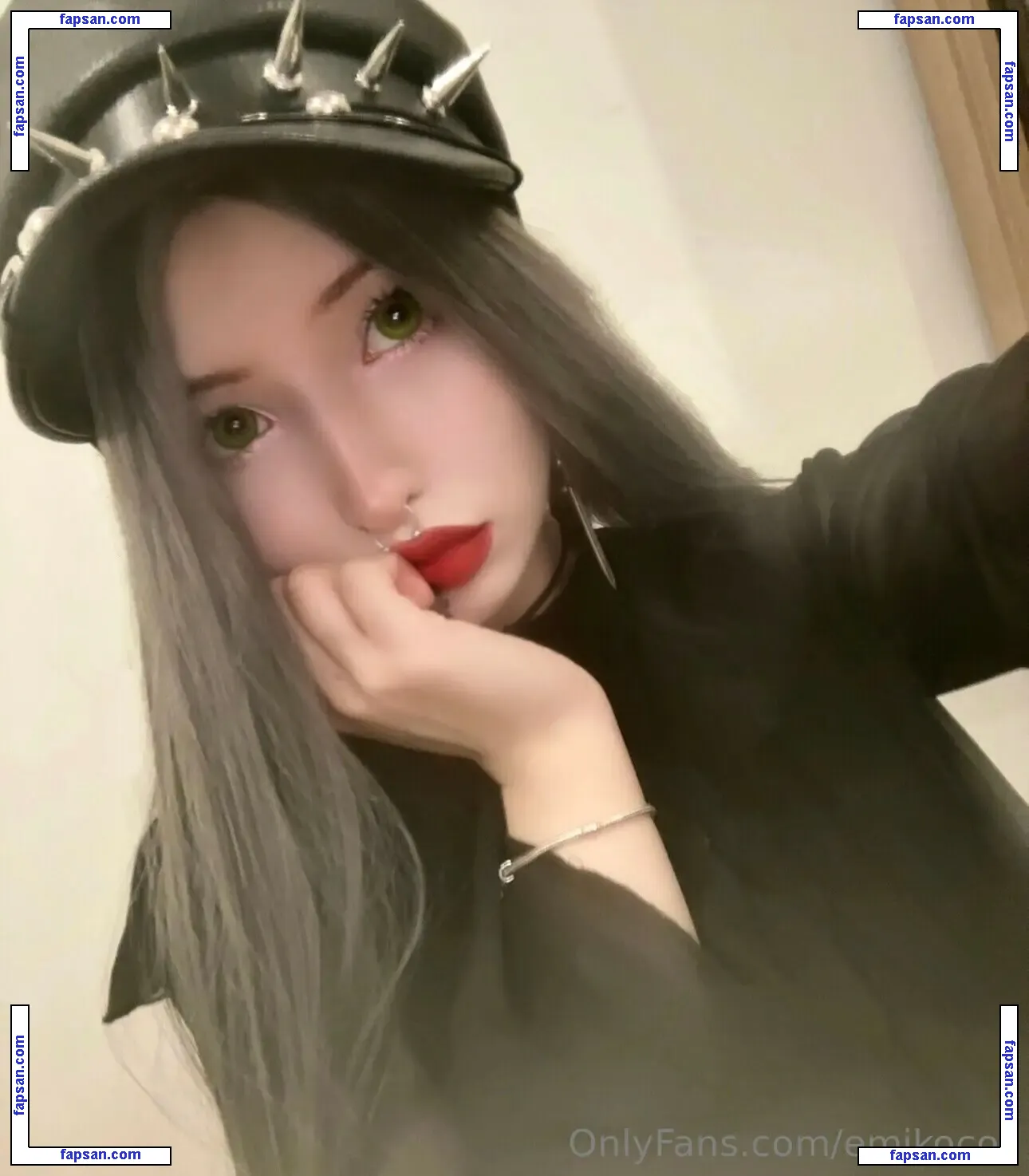 Emiko nude photo #0013 from OnlyFans